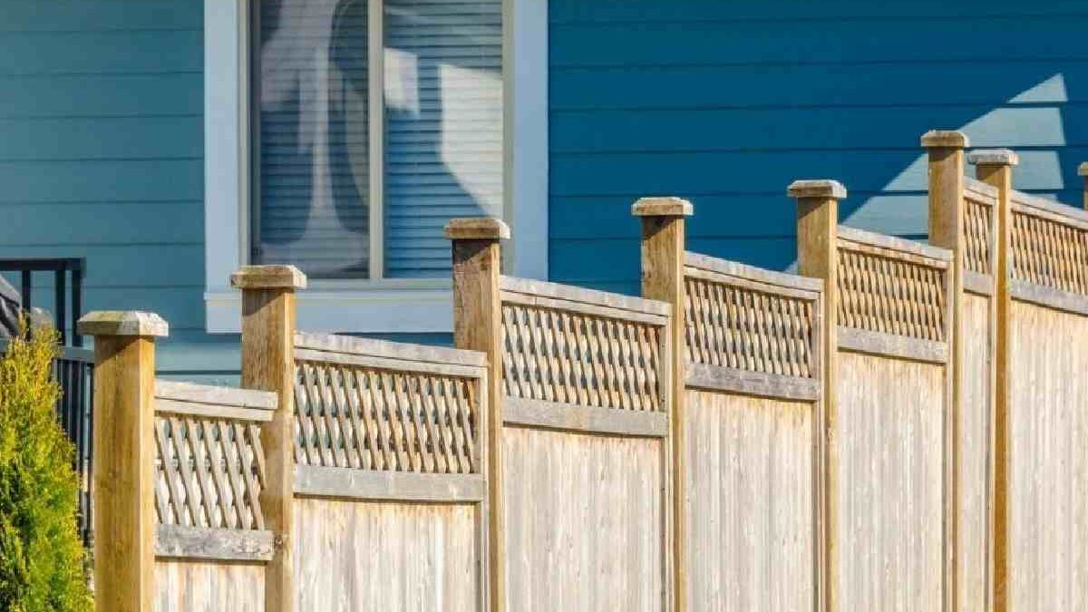 Essential Considerations Before Choosing a Wood and Iron Fencing Company