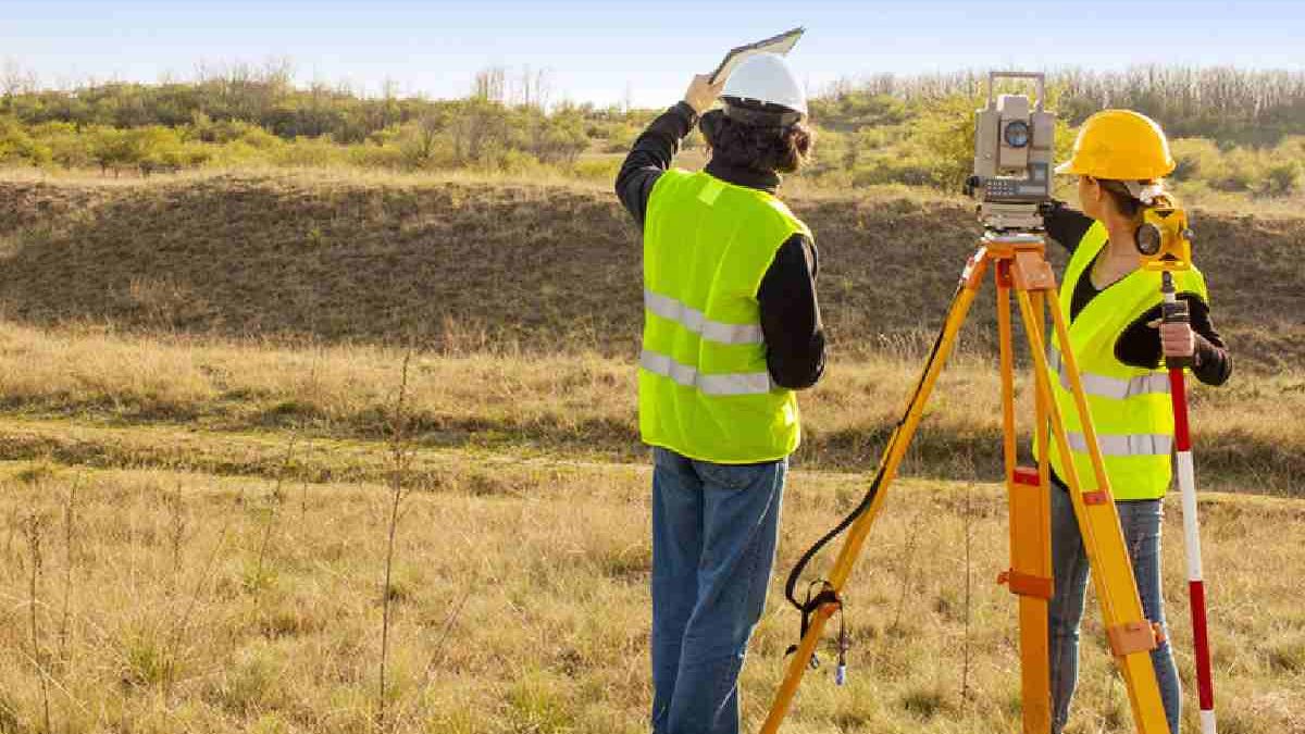 What Do Land Surveyors Do? How do I Hire One?